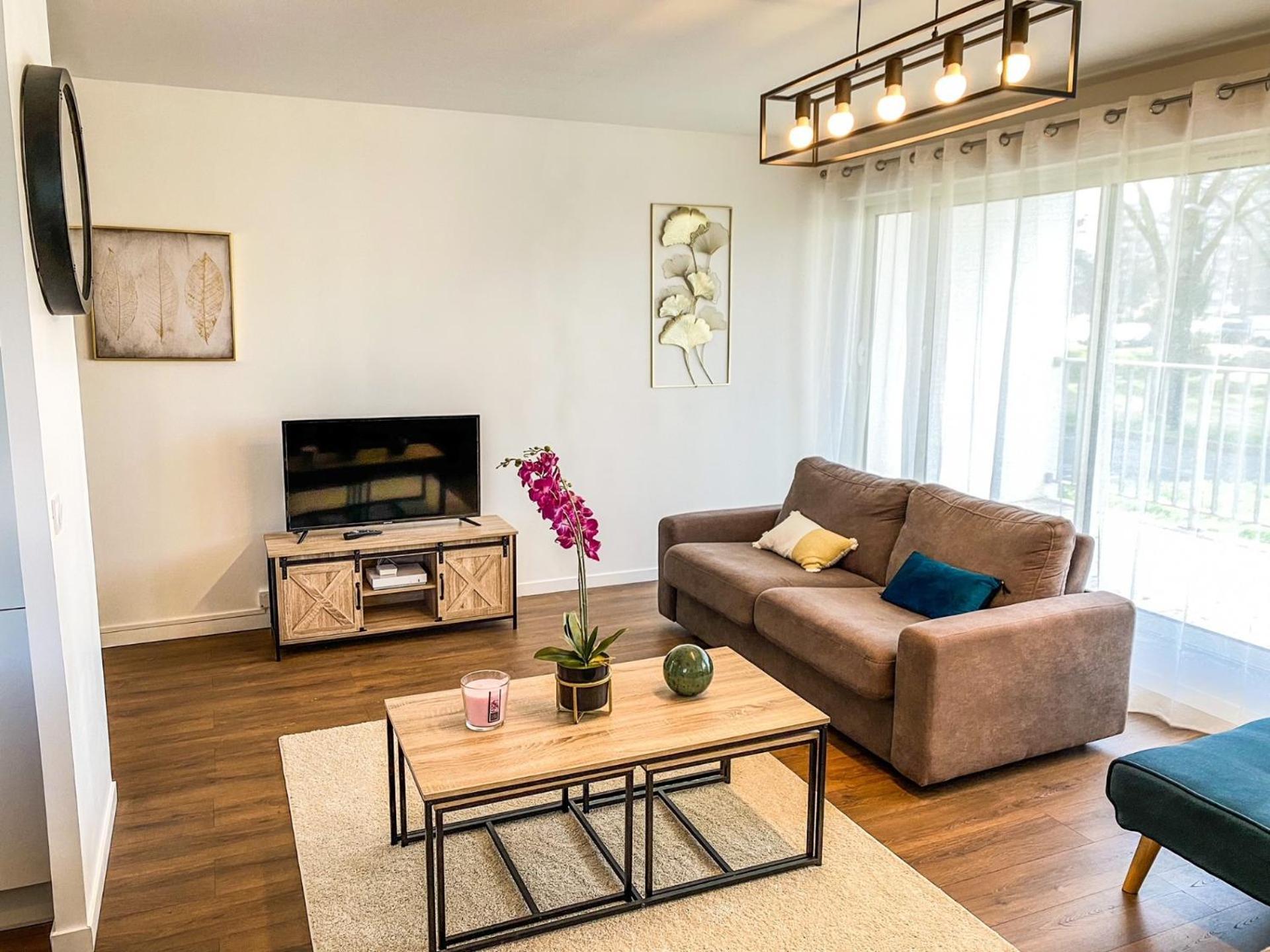 T3 Moderne Avec Balcon Terrasse Et Parking Gratuit Appartement Niort Buitenkant foto