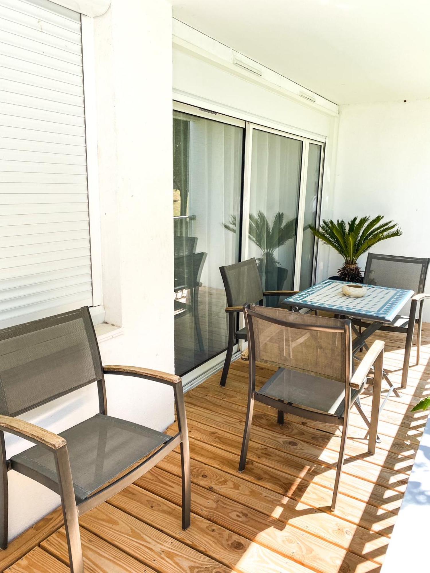 T3 Moderne Avec Balcon Terrasse Et Parking Gratuit Appartement Niort Buitenkant foto